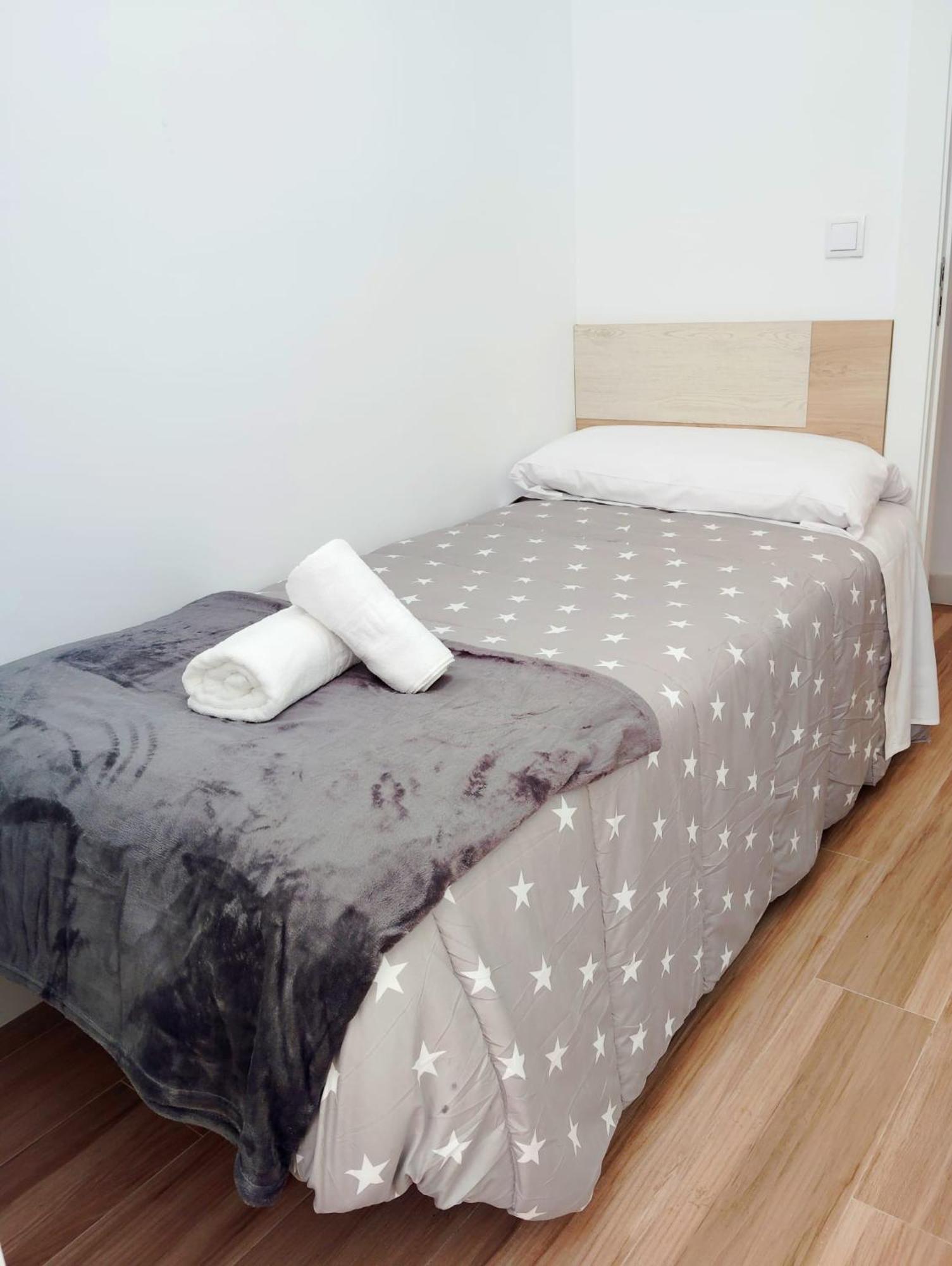 Piso Compartido Cerca Corteingles Jaen Ngoại thất bức ảnh